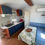 אתר קמפינג Agricampeggio Ginevra ריוטורטו